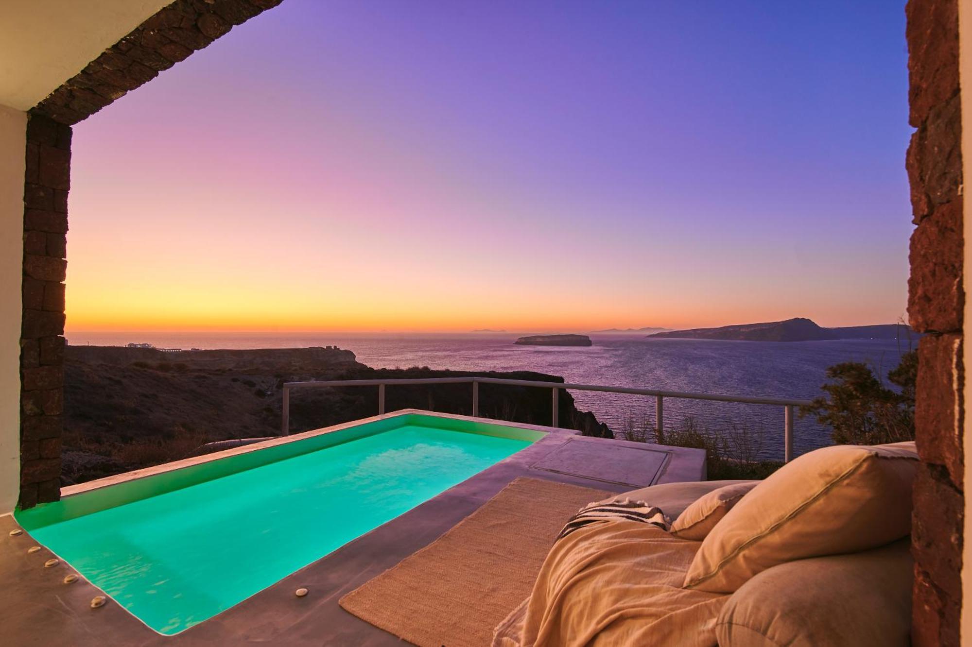 Hotel Coco-mat Santorini 3*