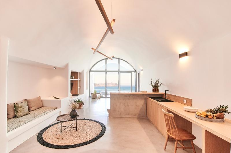 Coco-mat Santorini Hotel Akrotírion